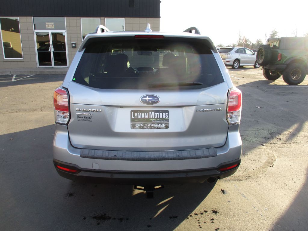 2018 Subaru Forester Image 6