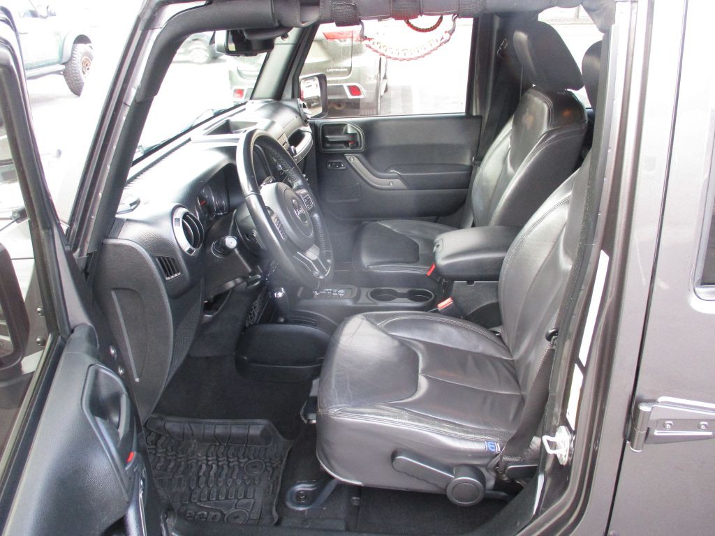 2017 Jeep Wrangler Unlimited Image 9