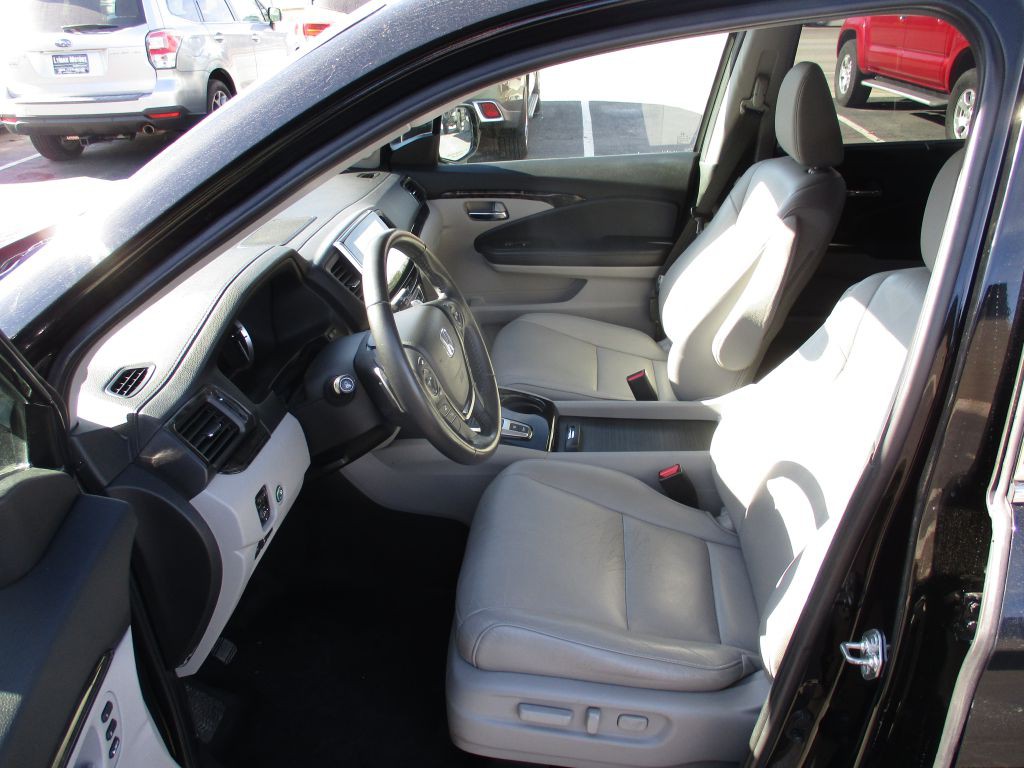 2018 Honda Pilot Image 10