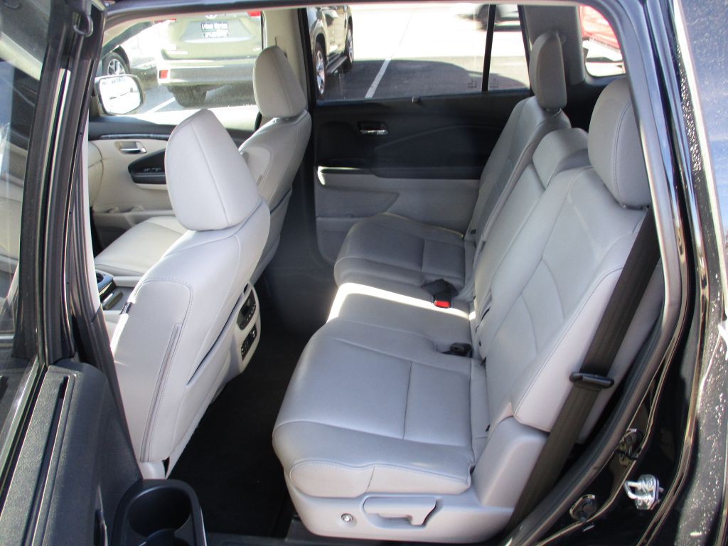 2018 Honda Pilot Image 11