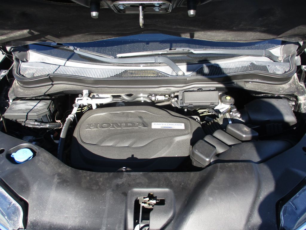 2018 Honda Pilot Image 16