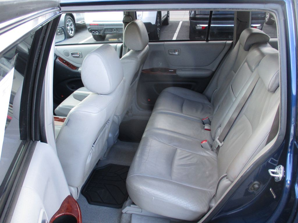 2005 Toyota Highlander Image 10