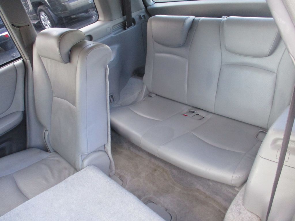2005 Toyota Highlander Image 11