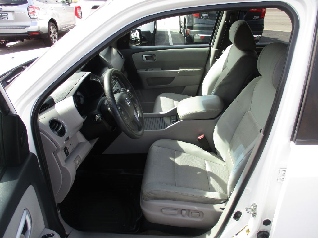 2015 Honda Pilot Image 9