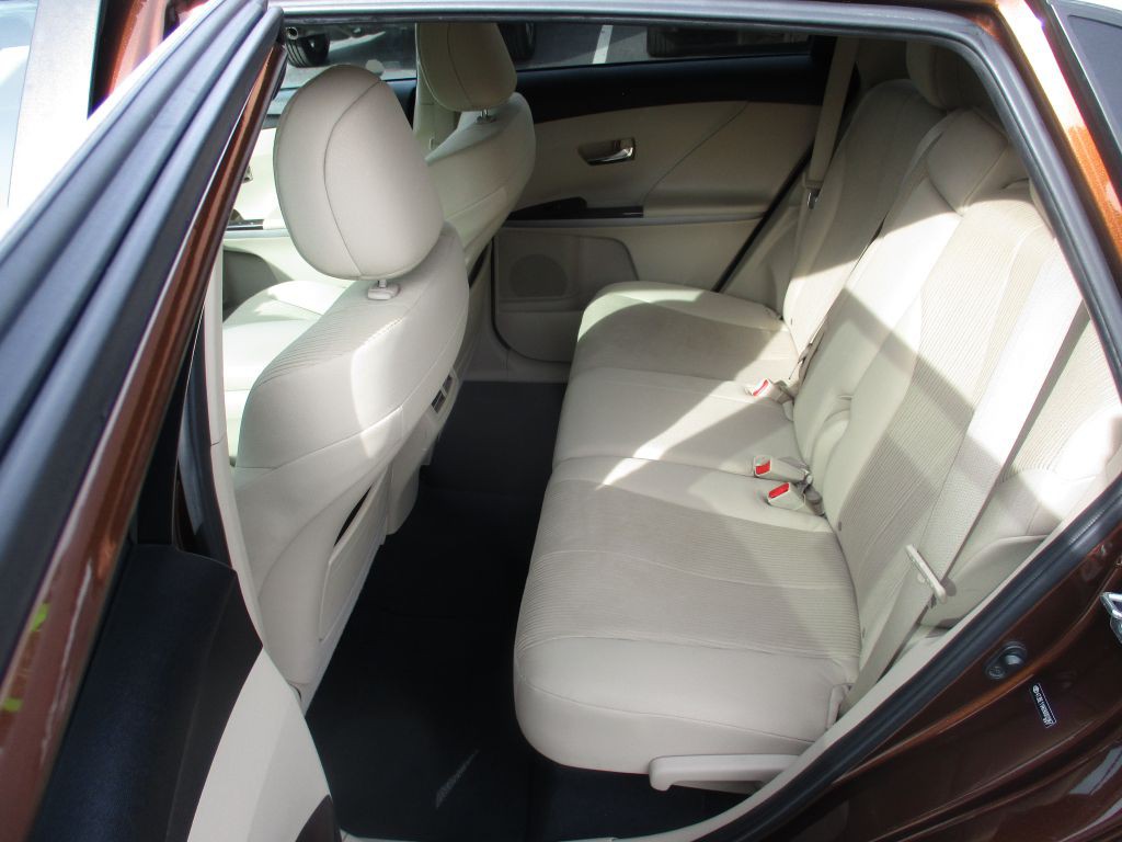 2009 Toyota Venza Image 10