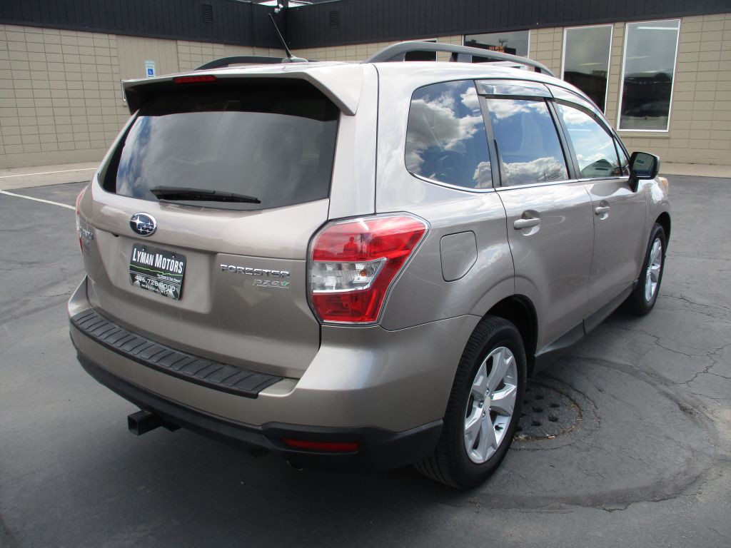 2015 Subaru Forester Image 7