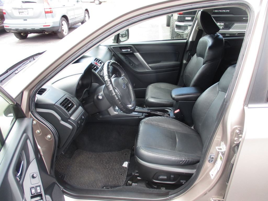 2015 Subaru Forester Image 9
