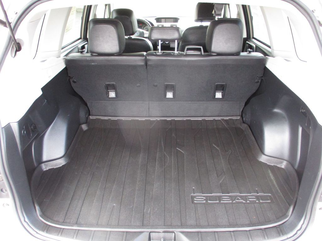 2015 Subaru Forester Image 12