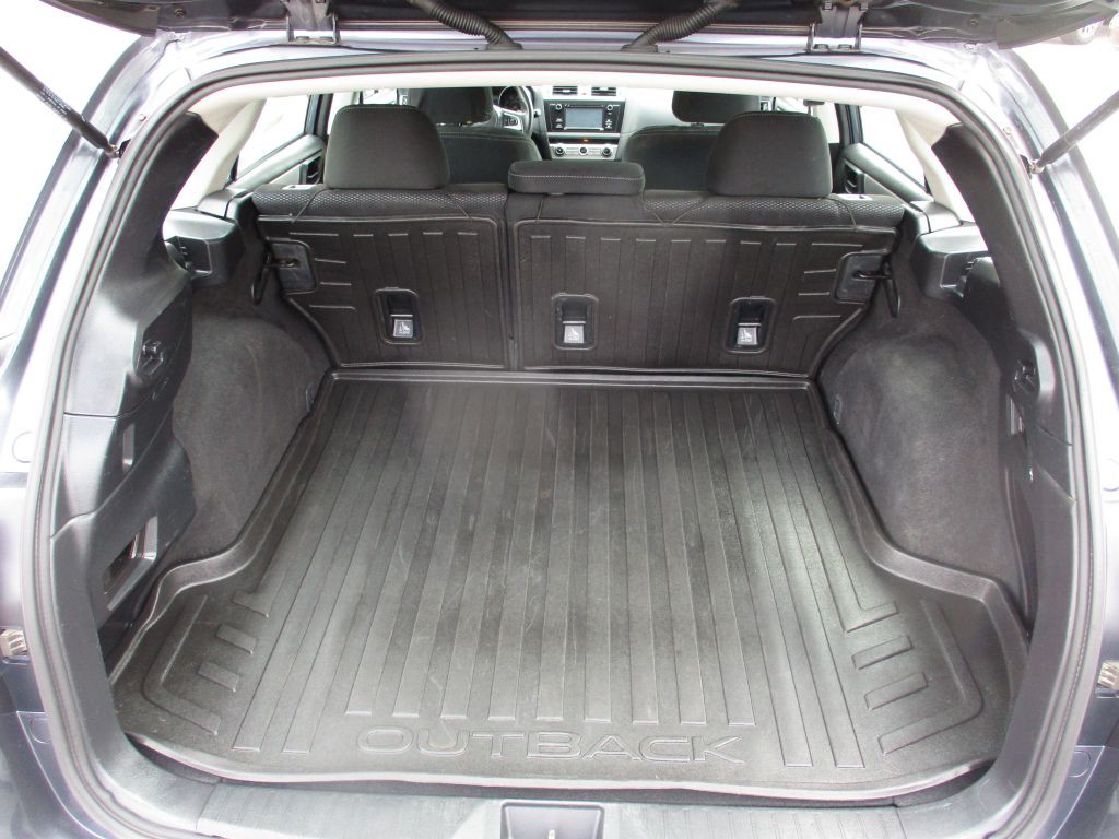 2013 Subaru Outback Image 12