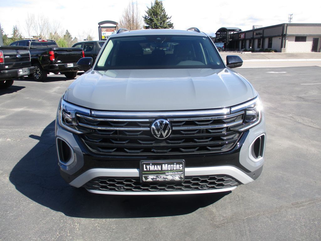 2024 Volkswagen Atlas Image 2