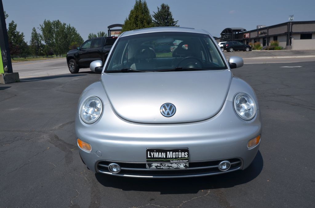 2001 Volkswagen Beetle Image 2