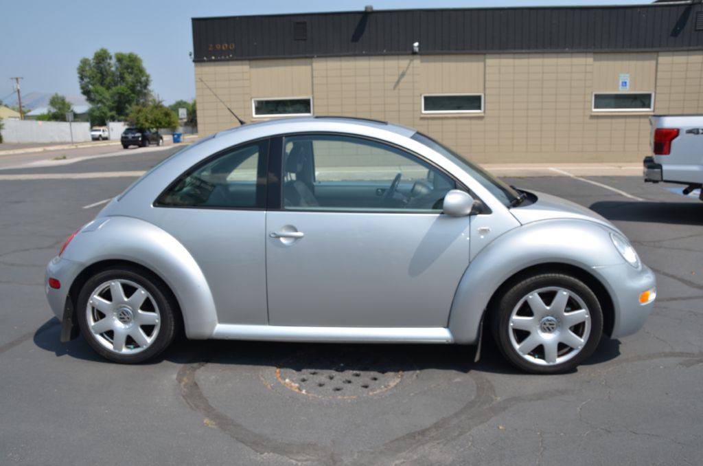 2001 Volkswagen Beetle Image 8