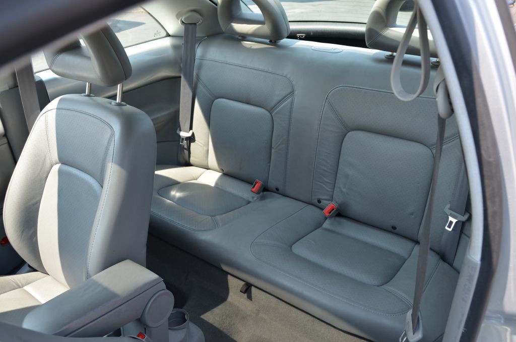 2001 Volkswagen Beetle Image 10