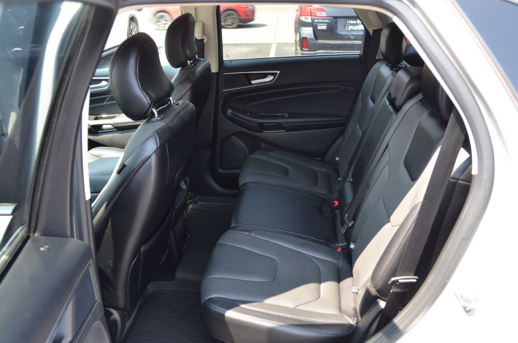 2018 Ford Edge Image 10