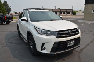Image for 2017 Toyota Highlander SE ID: 7572292