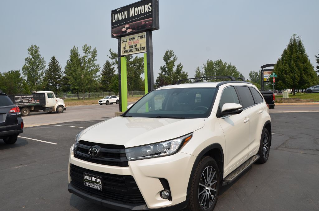 2017 Toyota Highlander Image 3