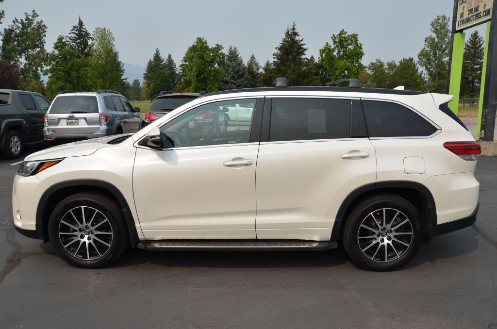 2017 Toyota Highlander Image 4