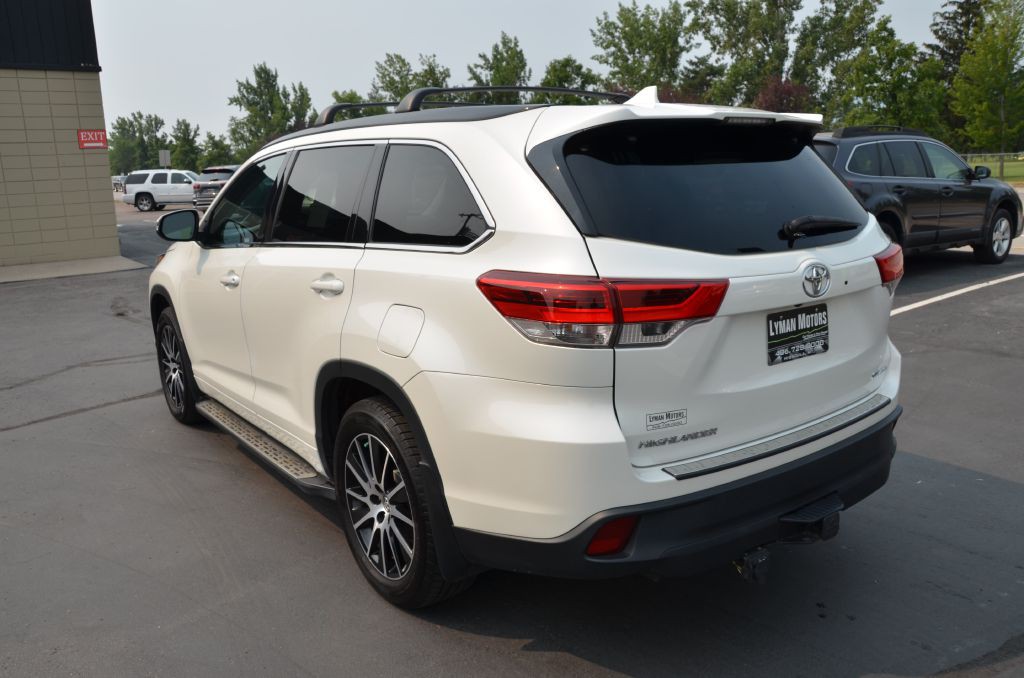 2017 Toyota Highlander Image 5