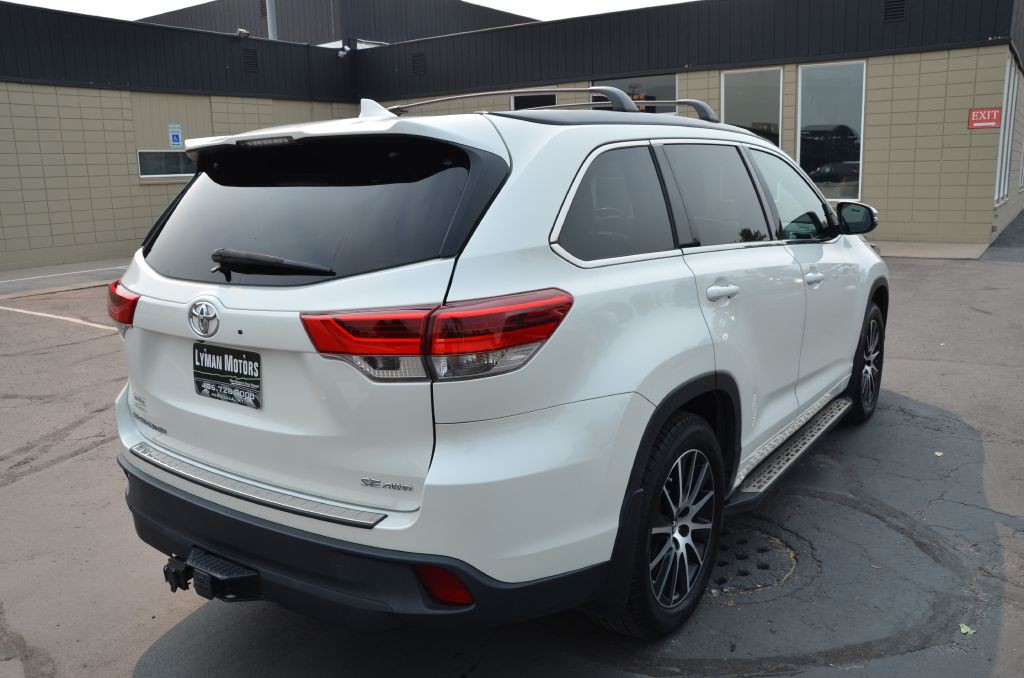 2017 Toyota Highlander Image 7