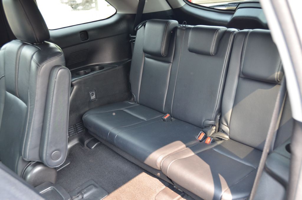 2017 Toyota Highlander Image 11