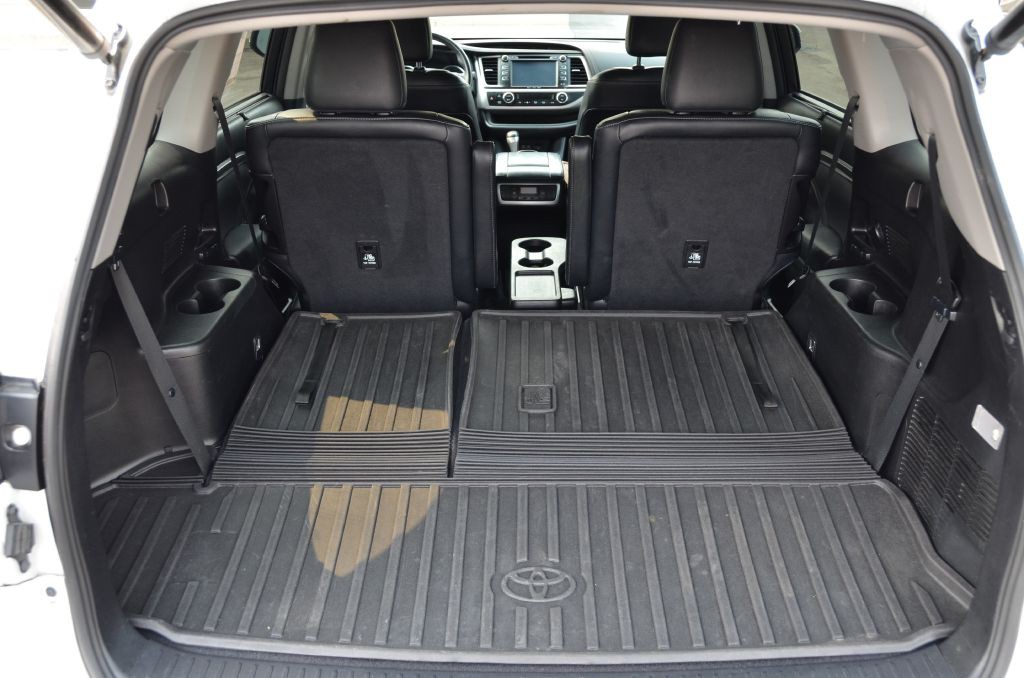 2017 Toyota Highlander Image 13