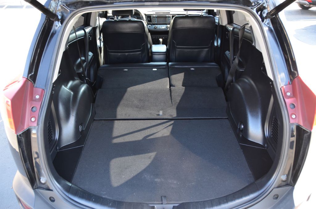 2015 Toyota Rav4 Image 13