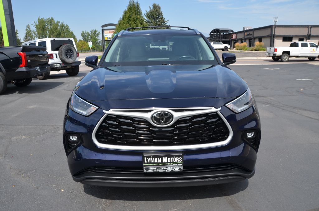 2021 Toyota Highlander Image 2