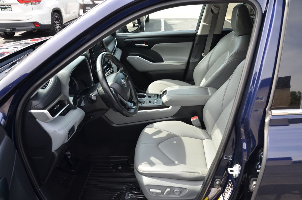 2021 Toyota Highlander Image 9