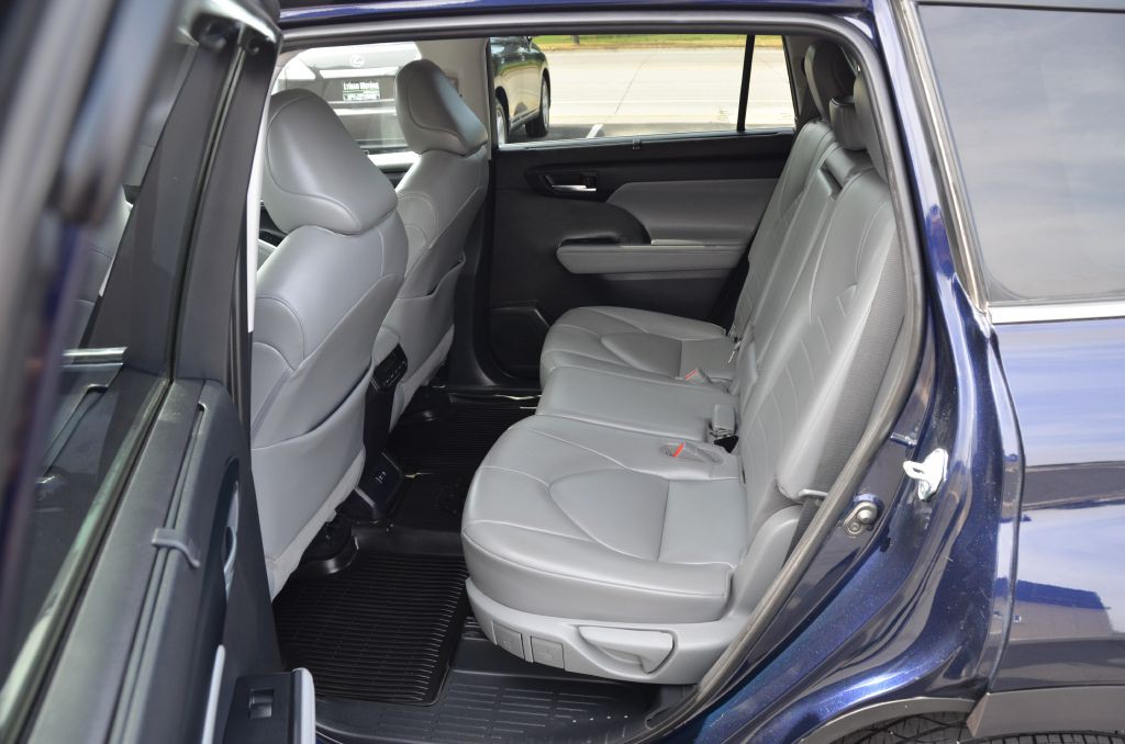 2021 Toyota Highlander Image 10