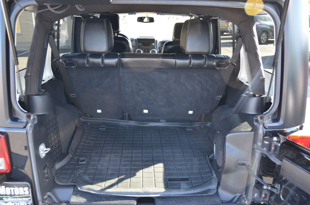 2014 Jeep Wrangler Unlimited Image 12