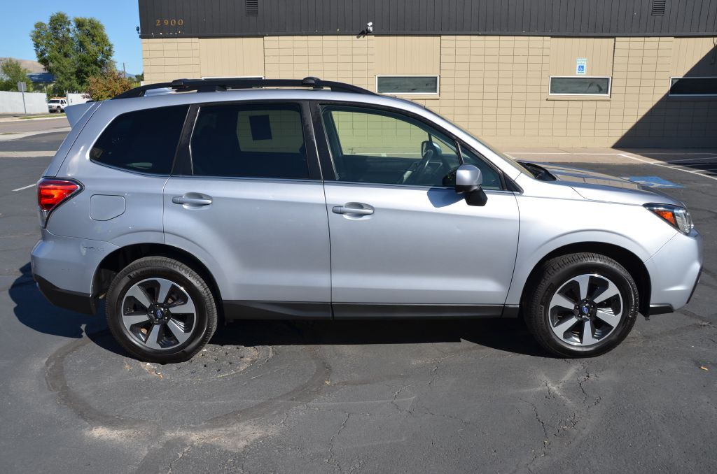 2018 Subaru Forester Image 8