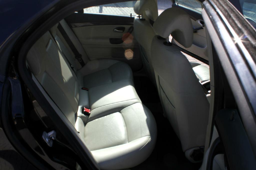 2007 Saab 9-3 Image 12