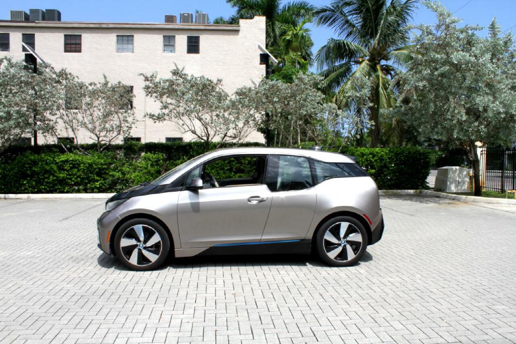 2014 BMW i3 Image 2