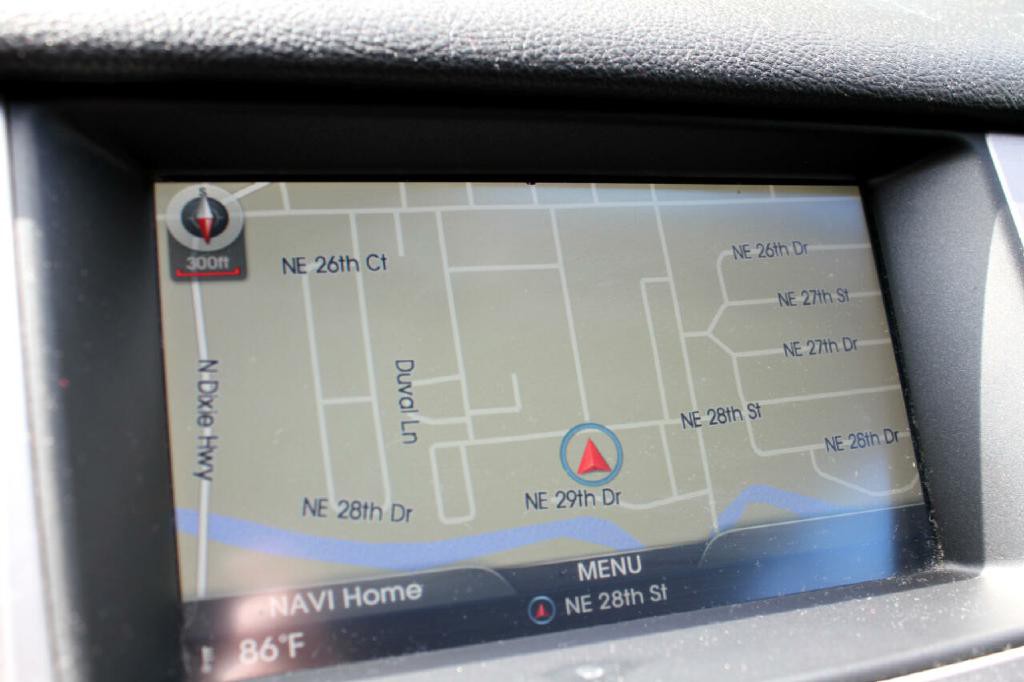 2013 Hyundai Genesis Image 14