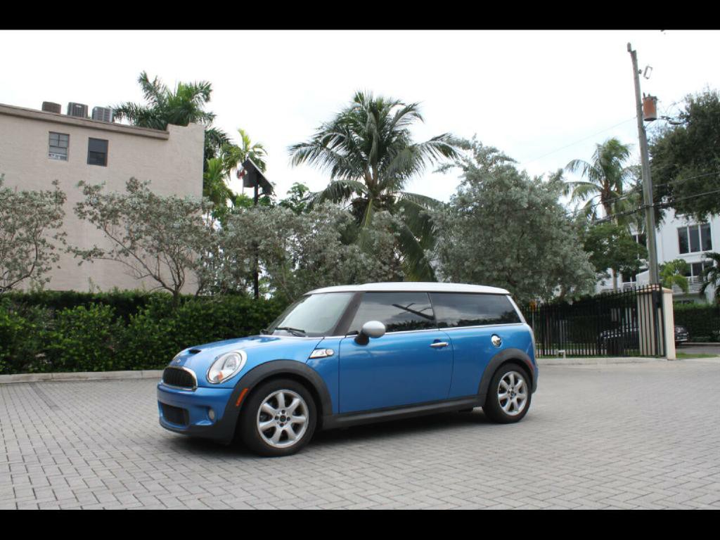 2009 MINI Cooper Clubman Image 1