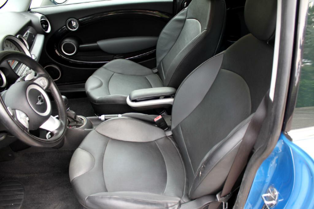 2009 MINI Cooper Clubman Image 9