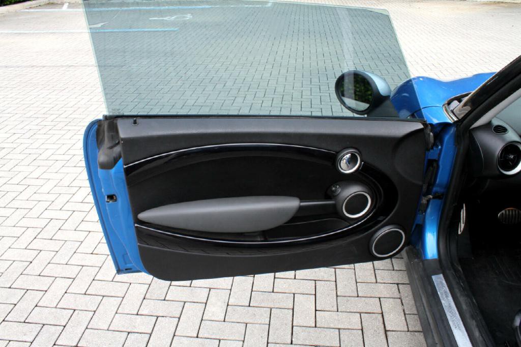 2009 MINI Cooper Clubman Image 11