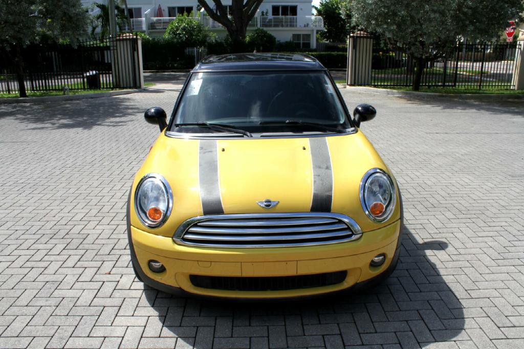 2009 MINI Cooper Clubman Image 3