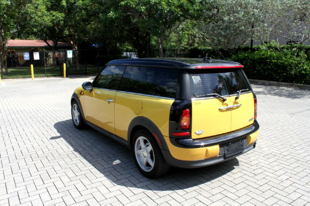 2009 MINI Cooper Clubman Image 8