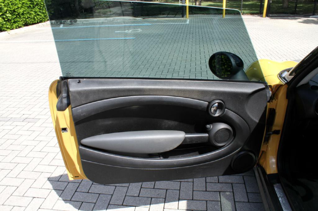 2009 MINI Cooper Clubman Image 10