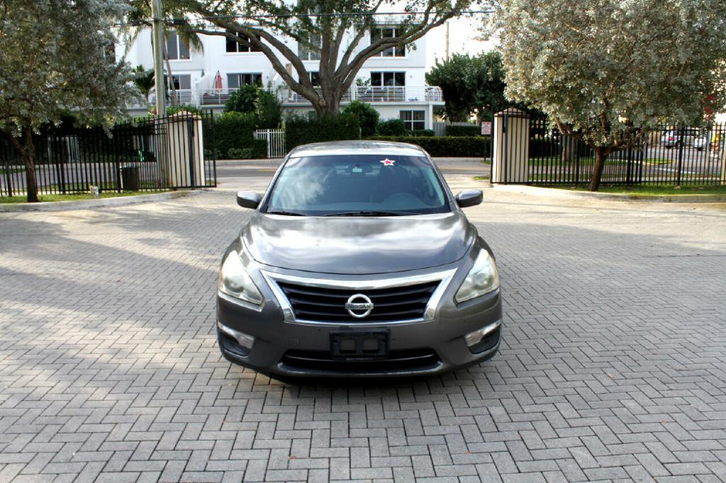 2014 Nissan Altima Image 3