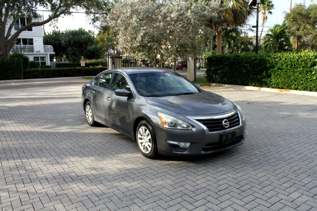 2014 Nissan Altima Image 4