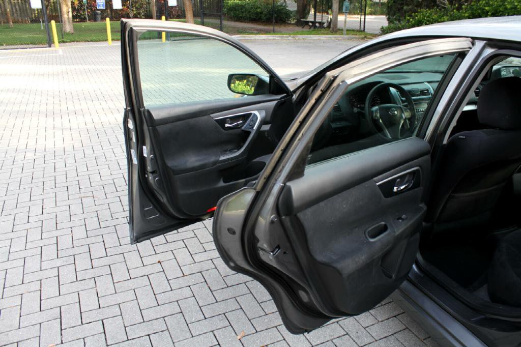 2014 Nissan Altima Image 11