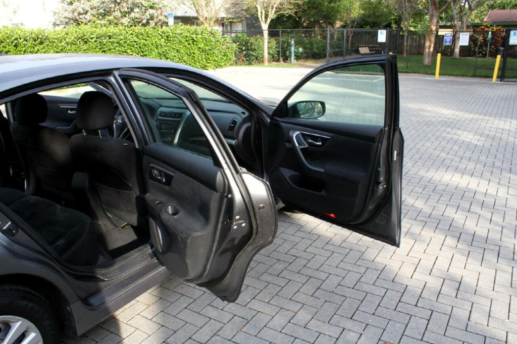 2014 Nissan Altima Image 12