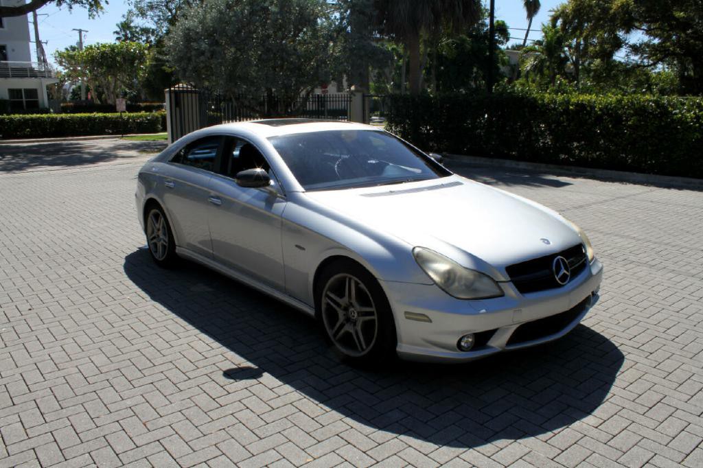 2006 Mercedes-Benz CLS-Class Image 4