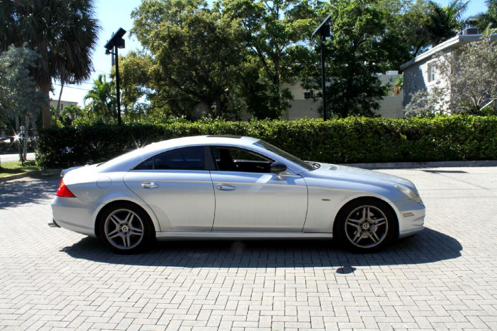 2006 Mercedes-Benz CLS-Class Image 5