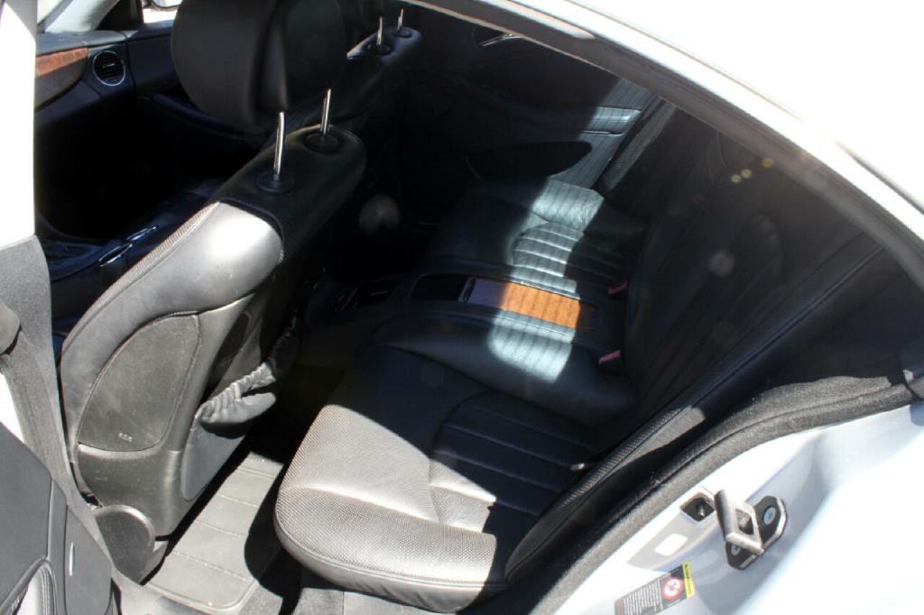 2006 Mercedes-Benz CLS-Class Image 10