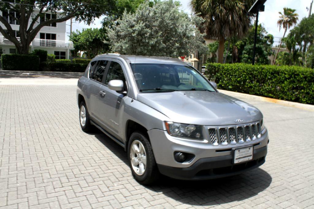 2016 Jeep Compass Image 3