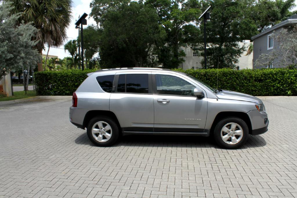 2016 Jeep Compass Image 5