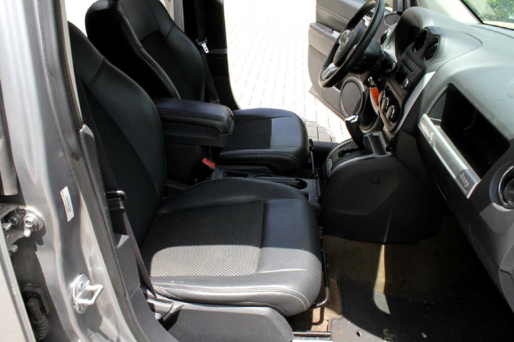 2016 Jeep Compass Image 15